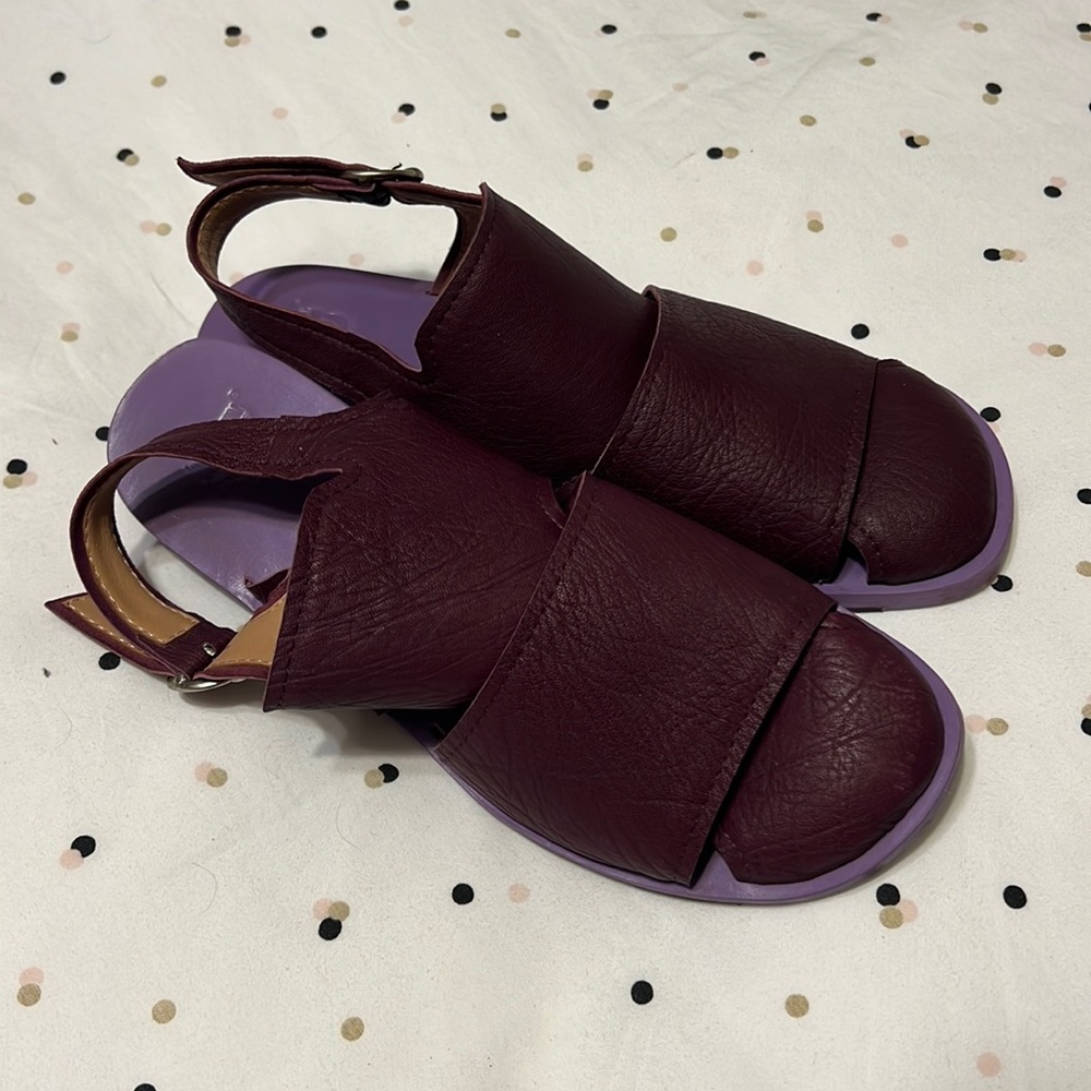 Beautiful Fluevog sandals - River Chira